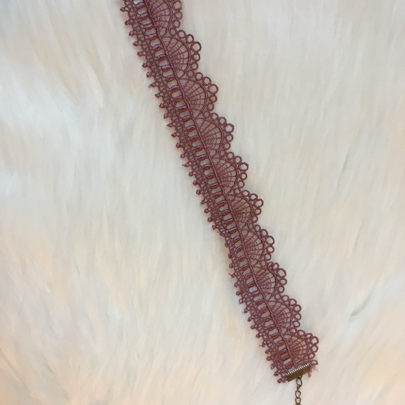 ❌❌❌SOLD❌❌❌Lace Choker - Picture 4 of 4